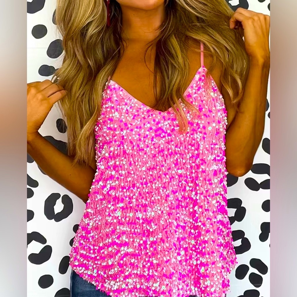 💖 NWOT! Bubblegum Pink Sequins Camisole